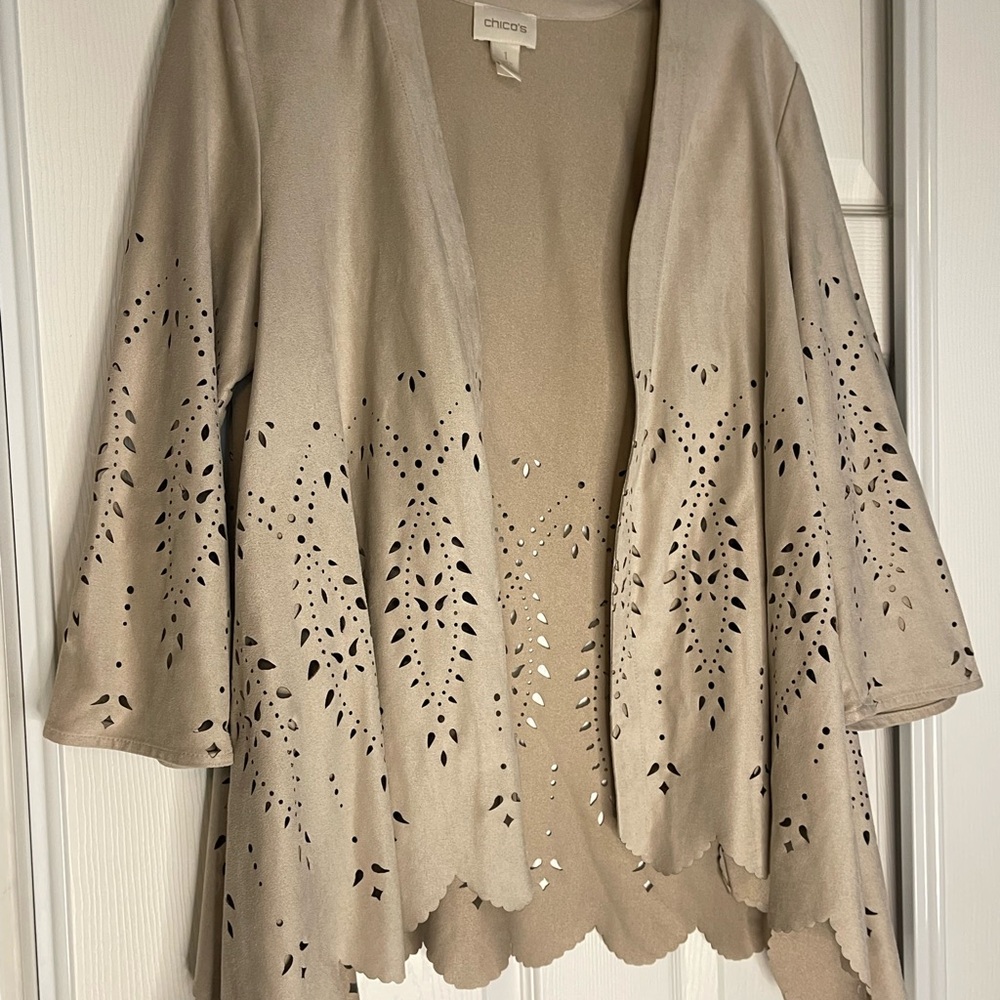 Chico's Faux Suede Laser Cut Open Cardigan Size 1 Medium - Picture 7 of 8